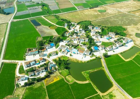 湖北全域领土综合整治规模投资领跑中部  效劳支点建设  赋能墟落振兴